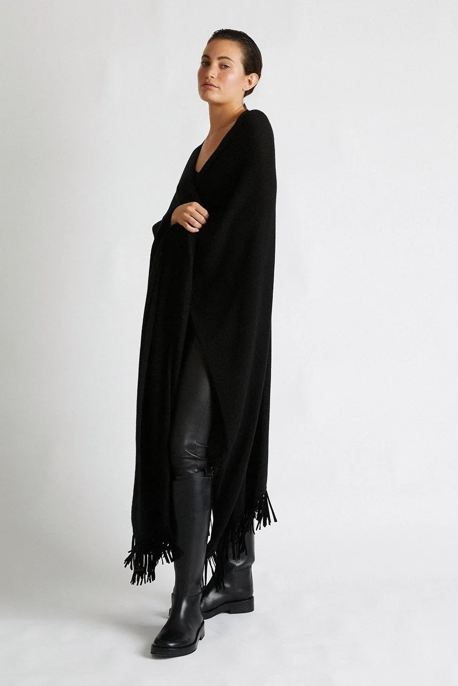   Beryll Lola Cashmere Leather Fringe Wrap | Black