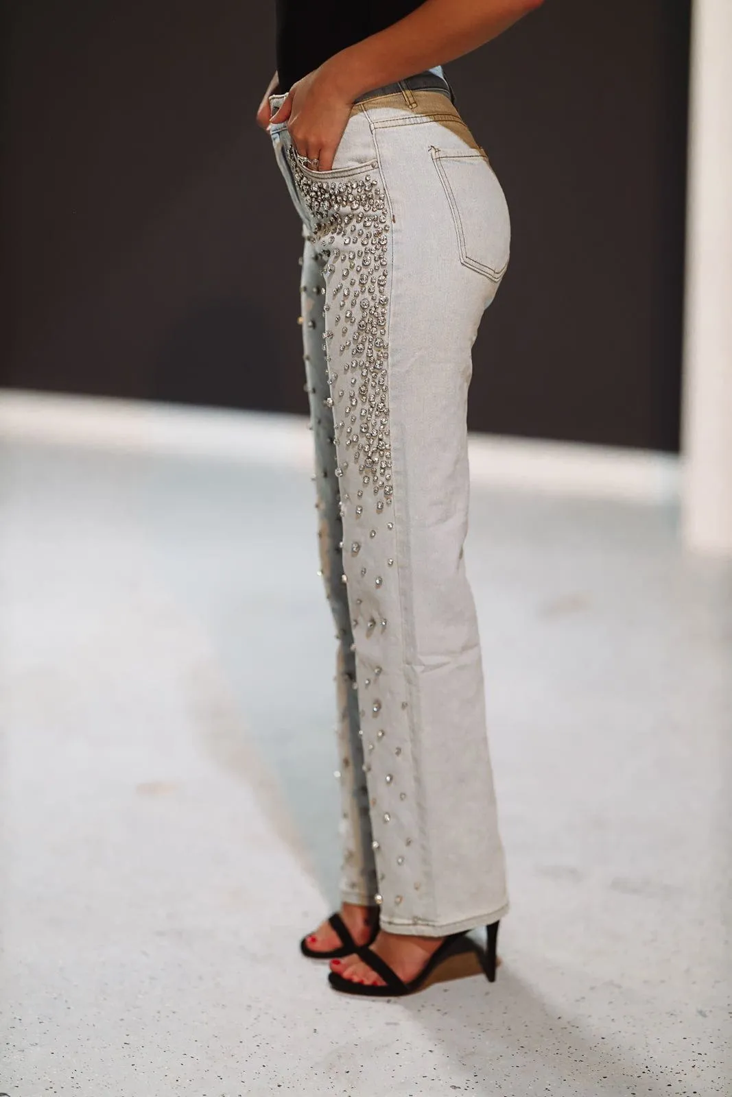 Bring It Embellished Jeans - Light Wash