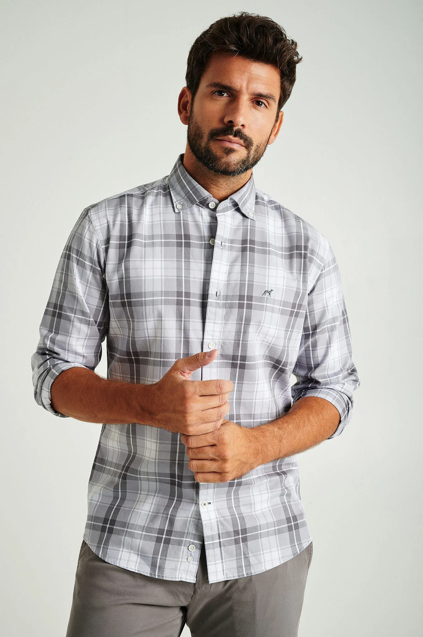 Slim fit twill shirt