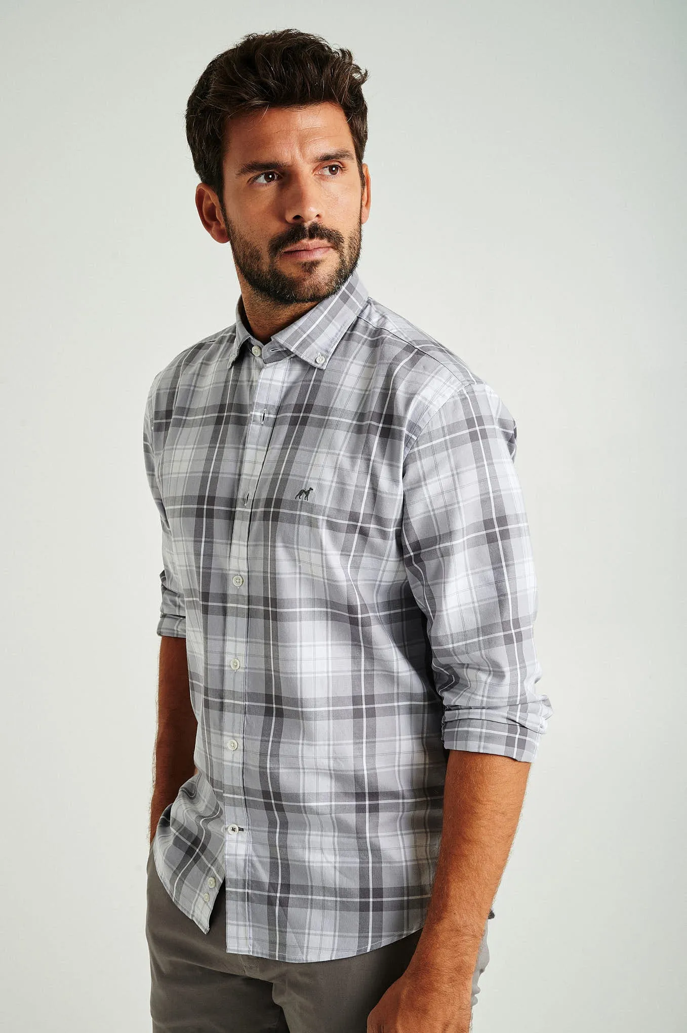 Slim fit twill shirt