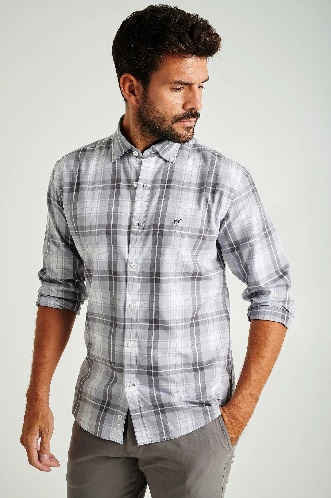 Slim fit twill shirt